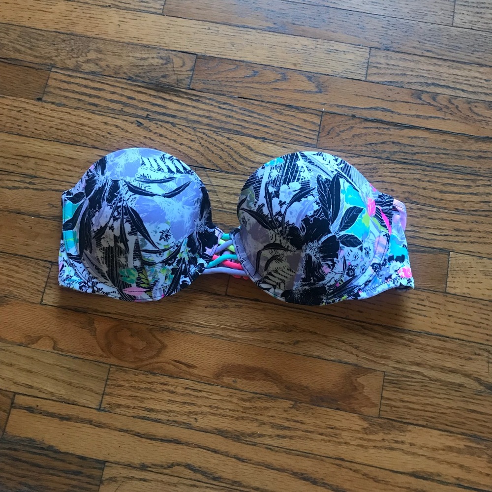 Victoria’s Secret bathing suit top